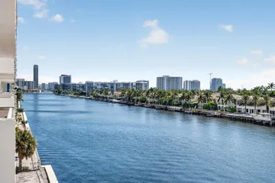 1500 S Ocean Dr #5E 1
