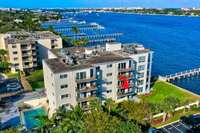 1206 S Lake Drive #203 1