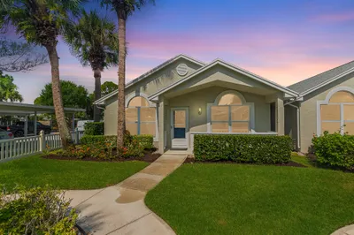 1149 NW Lombardy Drive 1