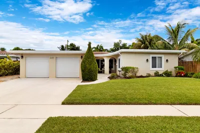2070 NE 63rd Street 1