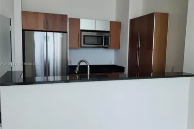 300 S Biscayne Blvd #PH-3807 1