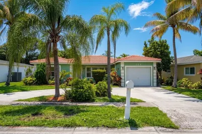 820 SW 49th Terrace 1
