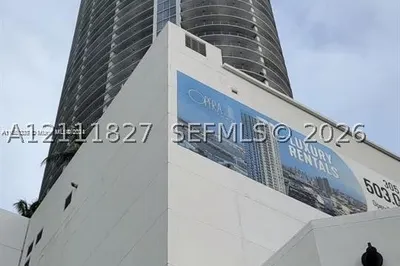 1750 N Bayshore Dr #1106 1