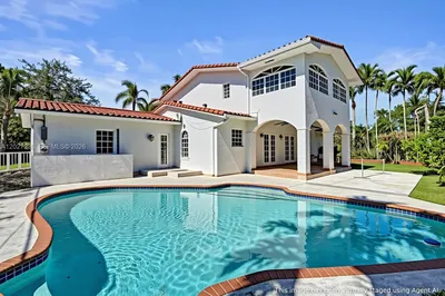 1534 Palancia Ave 1
