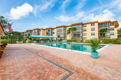 6300 NW 2nd Ave #206 1
