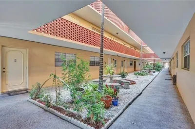 2301 NE 14th Street Cswy #305W 1