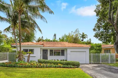 5750 SW 52nd Ter 1