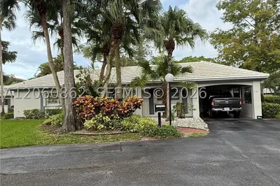 1124 W Cypress Dr 1