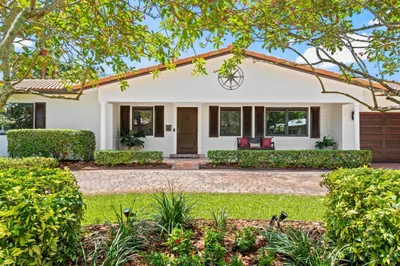 5750 SW 8th Court 1