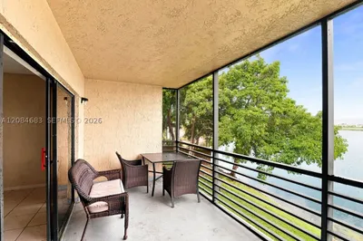 471 Ives Dairy Rd #202-3 1