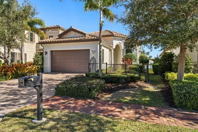 241 SE Fascino Circle 1