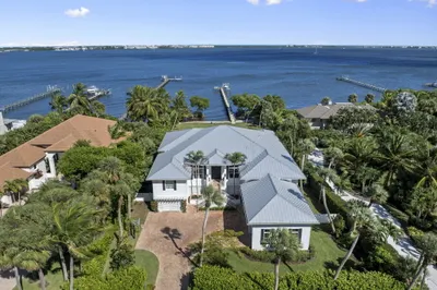 54 S Sewalls Point Road 1