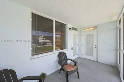 104 Paradise Harbour Blvd #114 1