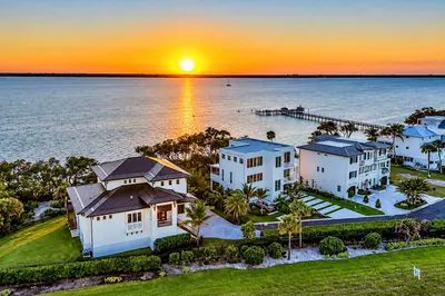 7683 Pelican Pointe Drive 1