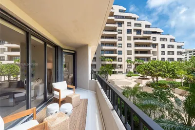 251 Crandon Blvd #227 1