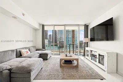 92 SW 3rd St #2004 1