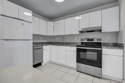 340 NW 19th Street #308 1