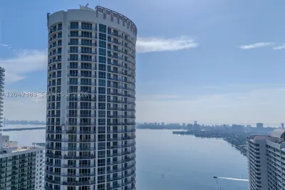 1750 N Bayshore Dr #5212 1