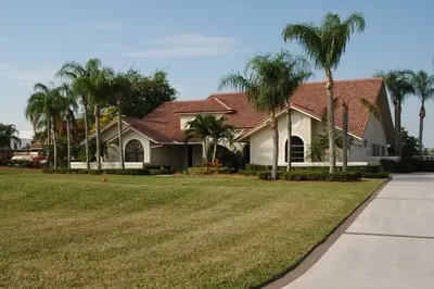 210 Thornton Drive 1