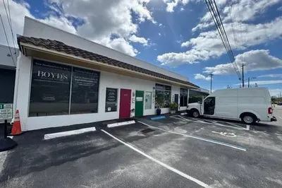 2412 N Dixie Highway #2412 1