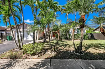 11541 SW 100th St 1
