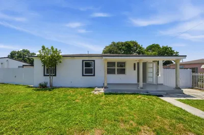 8800 NW 33 Avenue Road 1