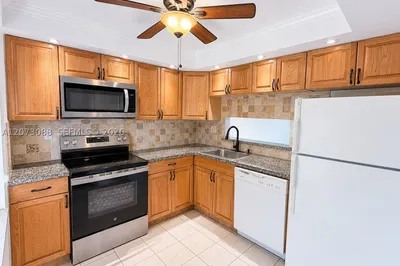 3141 NW 47th Ter #324 1