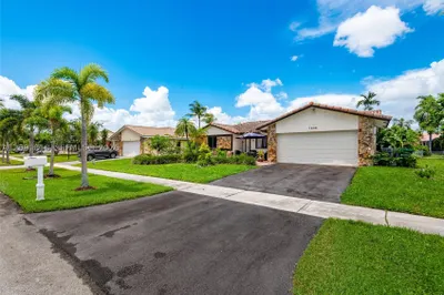 7609 Sunflower Dr 1