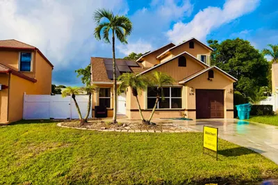 106 Azalea Circle 1