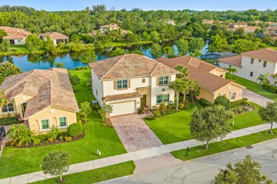 7977 SW Marin Dr MLS-26
