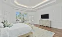 314 W Riverside Drive Photo