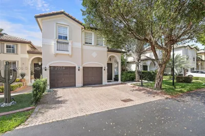 10970 NW 48th Ter 1