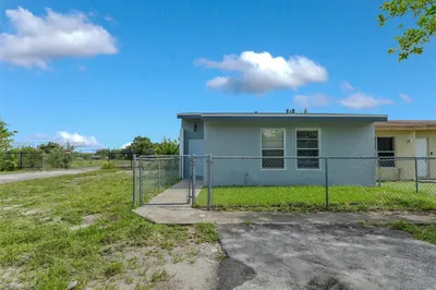 3793 NW 213th Ter 1