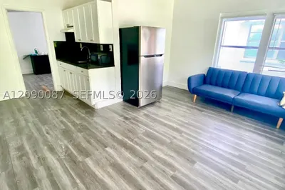 1555 Pennsylvania Ave #101 1