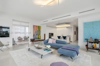 3315 Collins Ave #4C 1