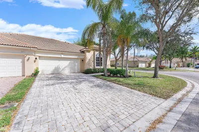 8203 Manjack Cay 1
