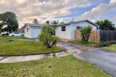 8361 NW 27th Place 1