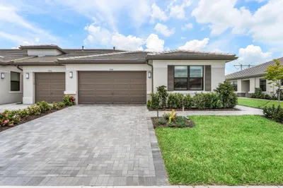 13584 SW Starkissed Lane 1