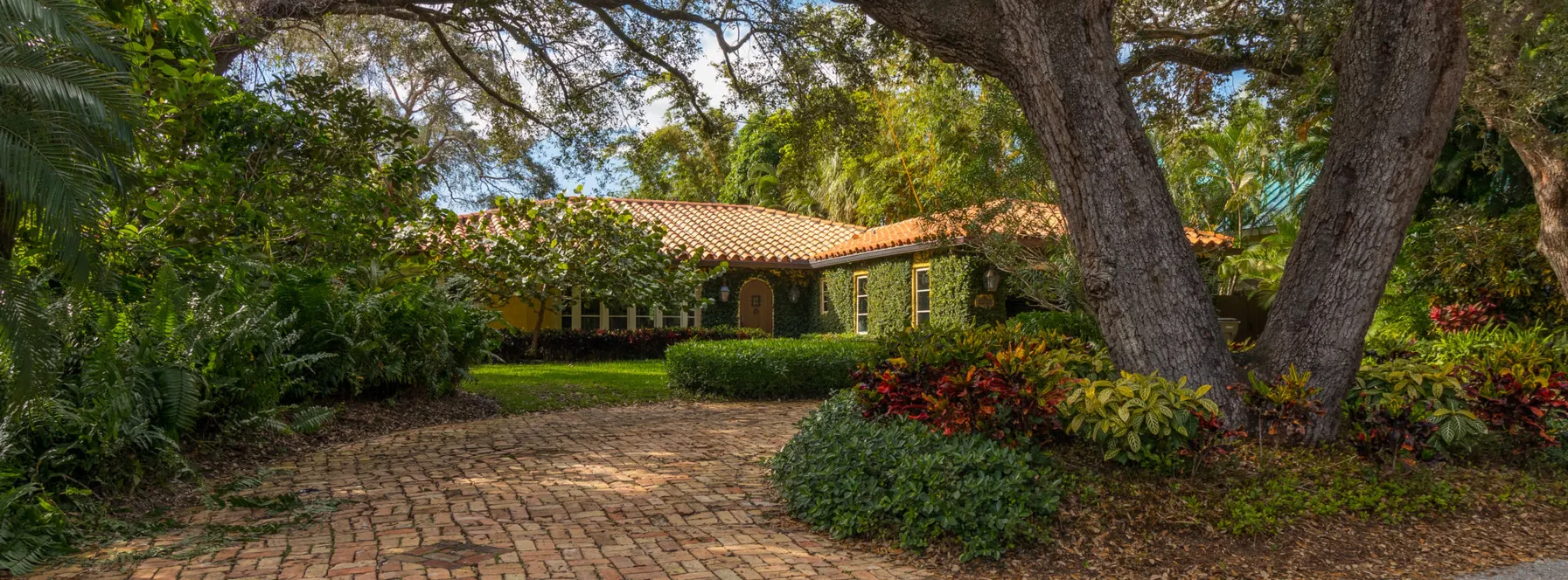 Just Listed | Idyllic in Intracoastal Park | 12877 S Shore Drive
