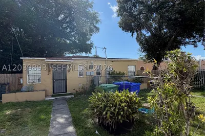 5421 NW 1st Ct 1