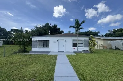 4130 SW 25th St 1