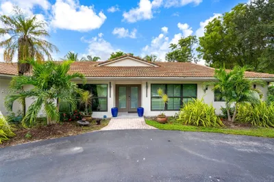 9900 NW 14th Ct 1