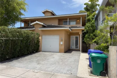 2780 SW 33 Ave 1