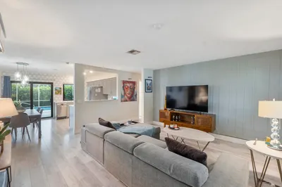 4450 NW 19th Avenue 1
