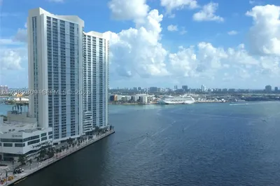 325 NE Biscayne Blvd #1923 1