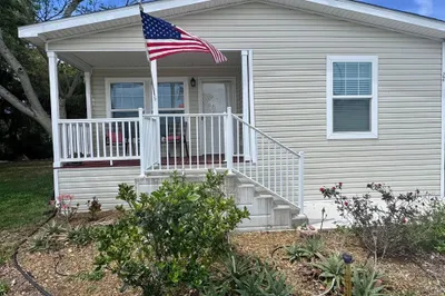 Front porch/entry way