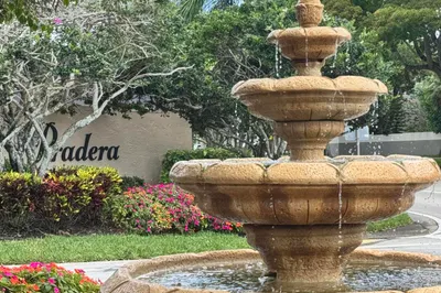 Pradera front