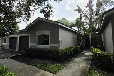 260 Crestwood Circle #102 1