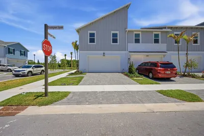 4356 Brookgreen Square 1
