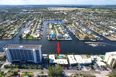 555 N Riverside Drive #4 1